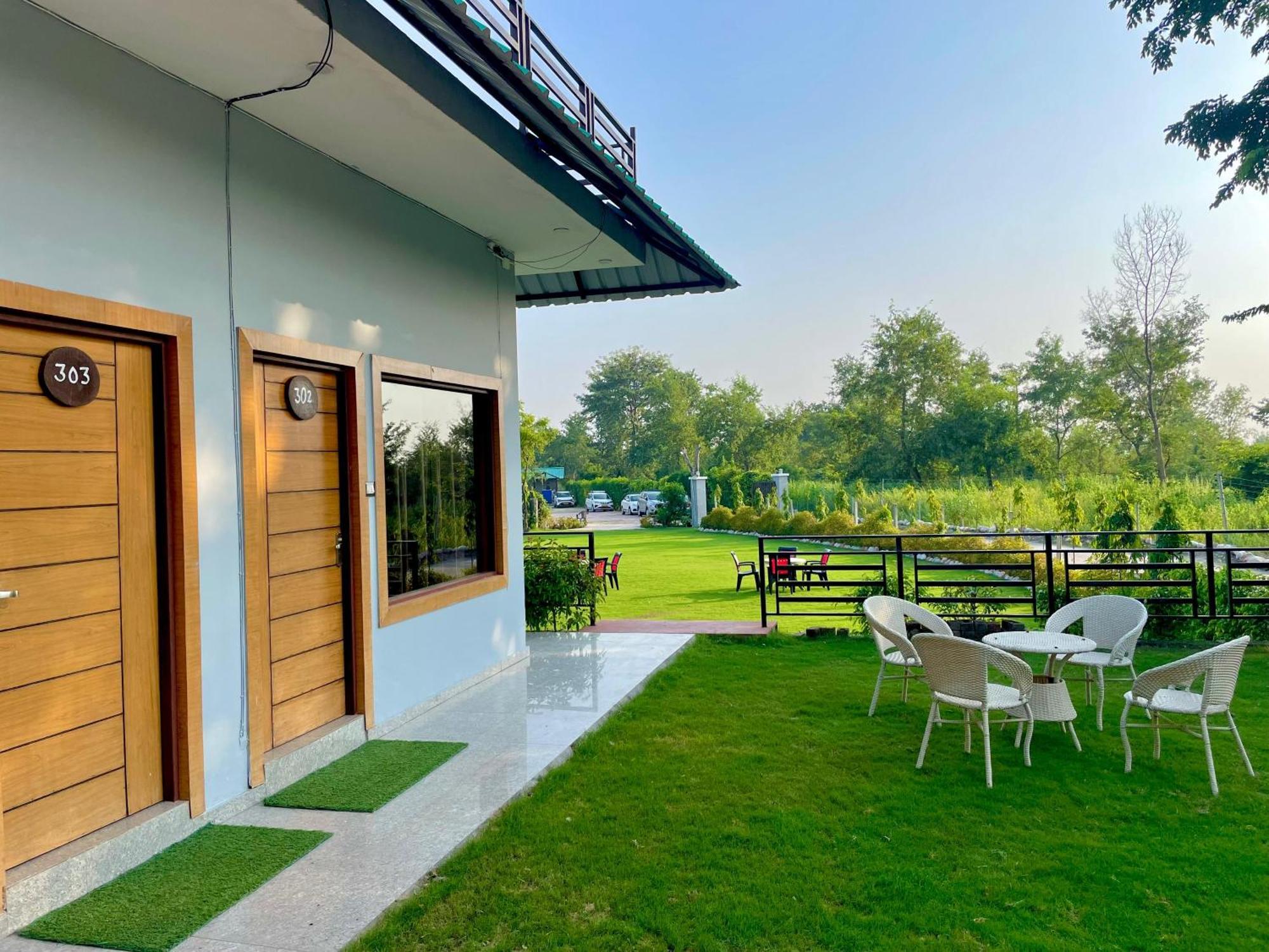 The Jungle Joy Resort & Spa Rāmnagar Buitenkant foto